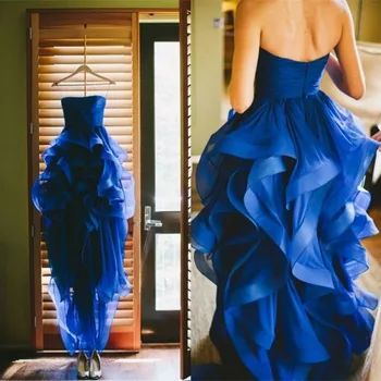 Королевские Синие Платья для выпускного вечера из Органзы Hi-Lo 2024 Без Бретелек С Оборками, Пышные Вечерние Платья в стиле Знаменитостей, Robe De Soiree